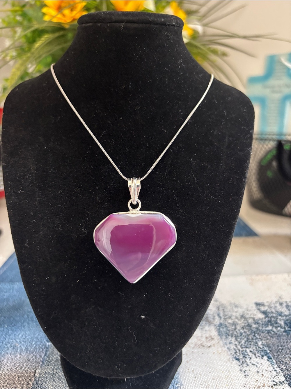 Sterling Silver Solar Agate Gemstone Necklace.
